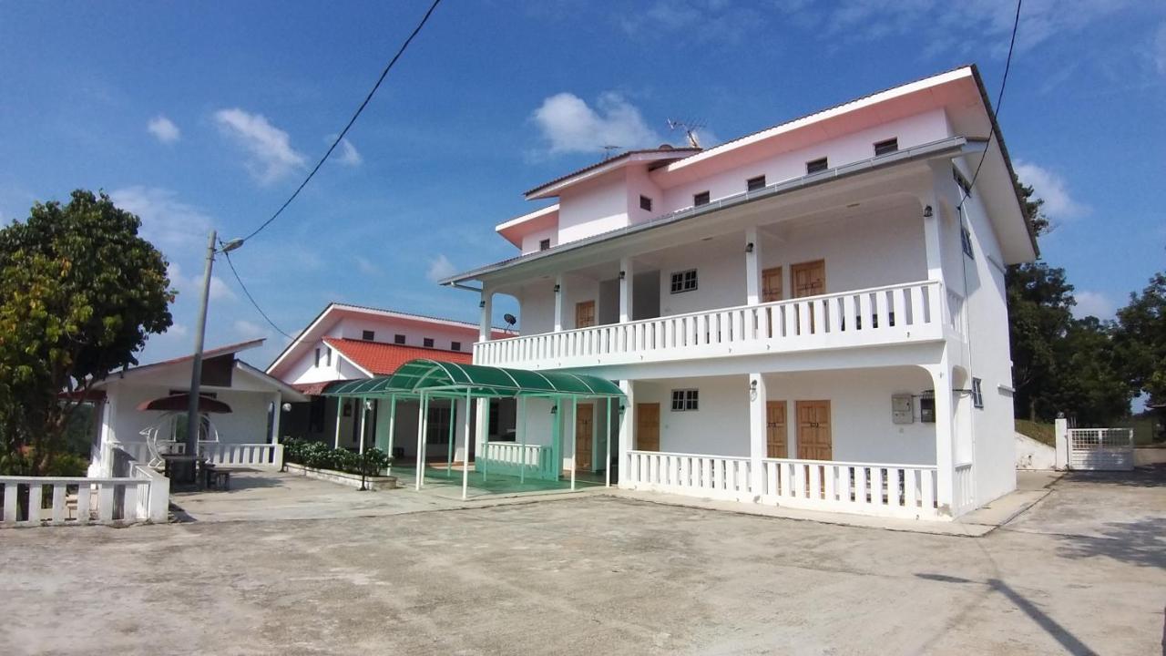Seri Dusun Sepang Homestay & Event Space Kültér fotó