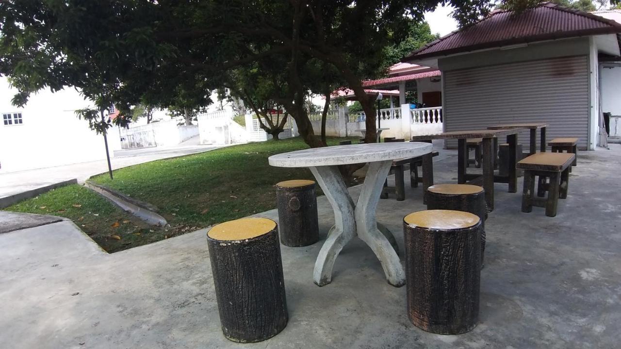 Seri Dusun Sepang Homestay & Event Space Kültér fotó